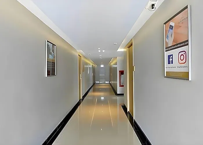 Hotel Ekamai 3*