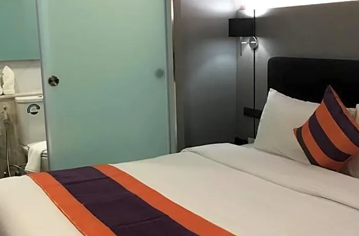 Hotel Ekamai