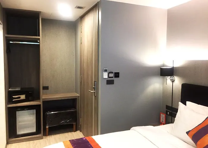 Ekamai 3* Bangkok