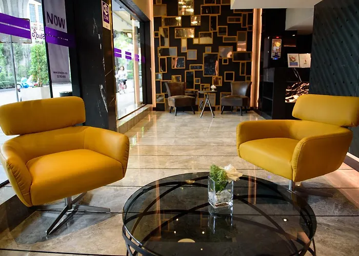 Ekamai Hotel 3*